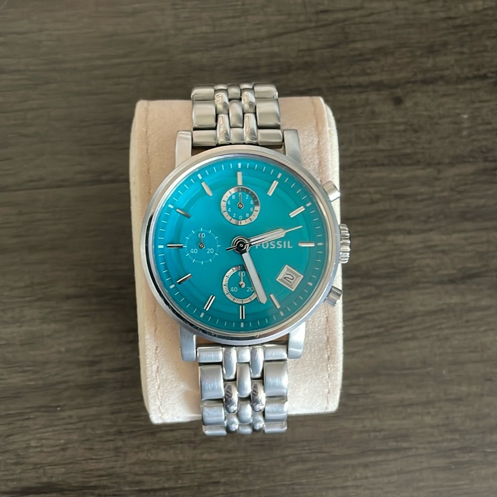 Women’s fossil watch